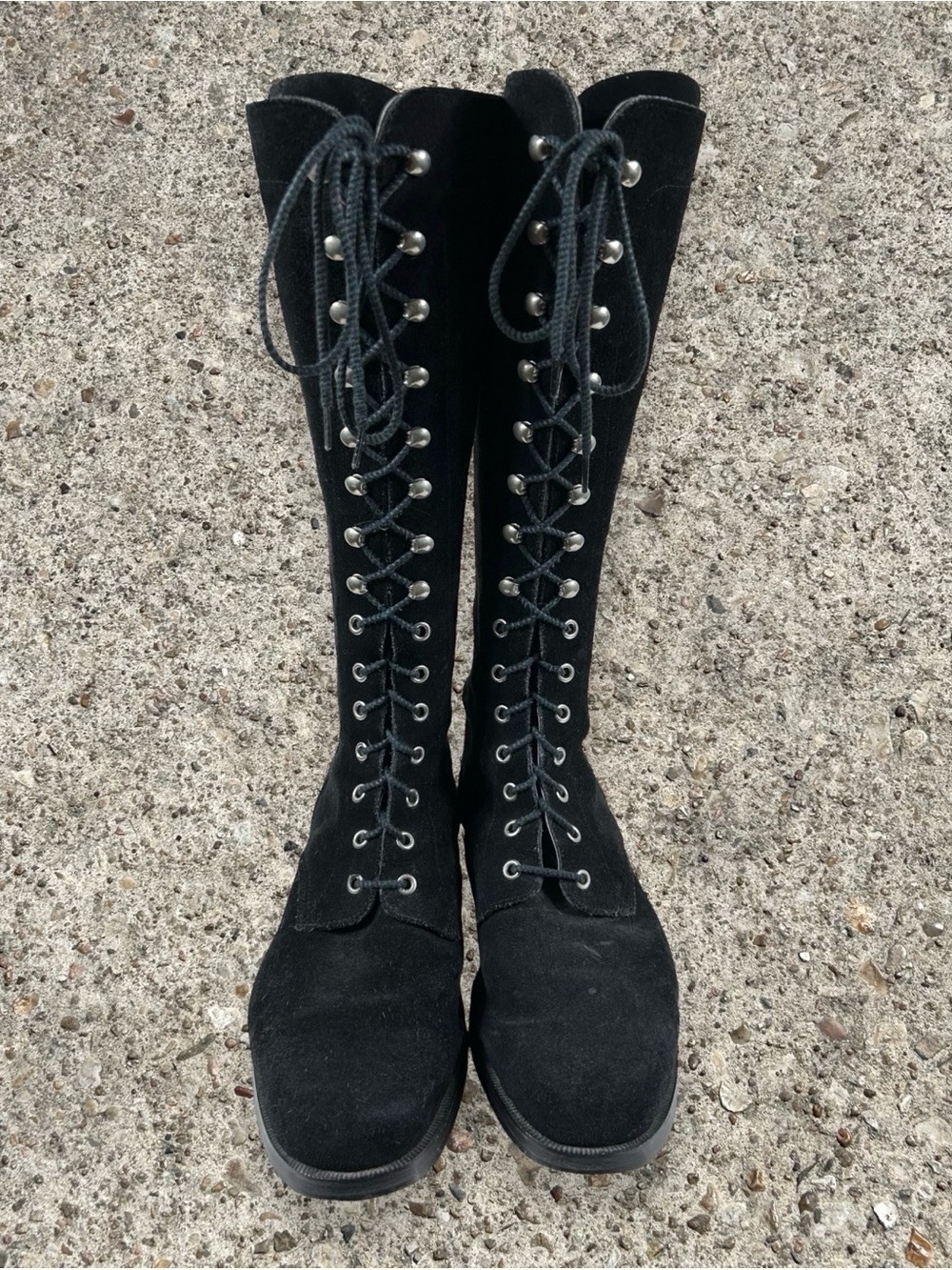 1960s vintage knee high lace up boots - Picture 4 of 7